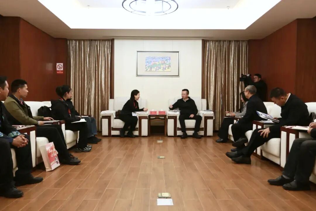 省bifa必发集团集团连华同道率队赴贵州黔东南自治州调查座谈